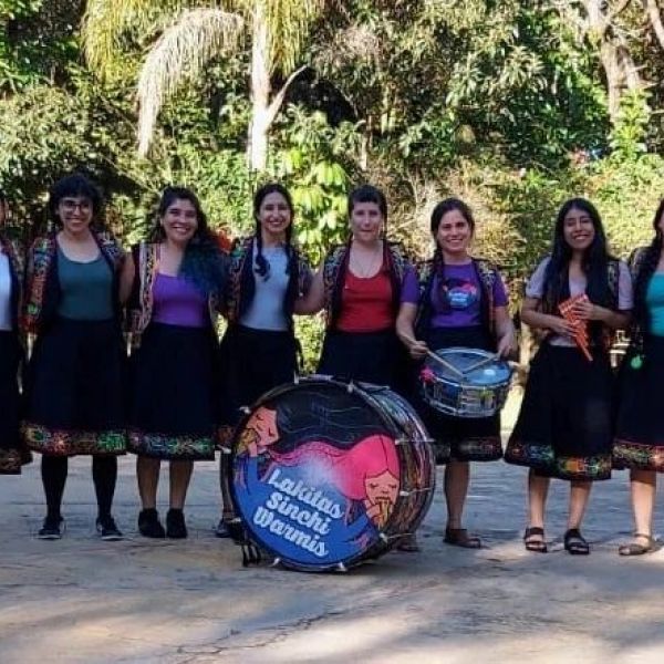 Presentação de nosso frente de ação Lakitas Sinchi Warmis ontem no Bosque de Leitura Parque Anhanguera.